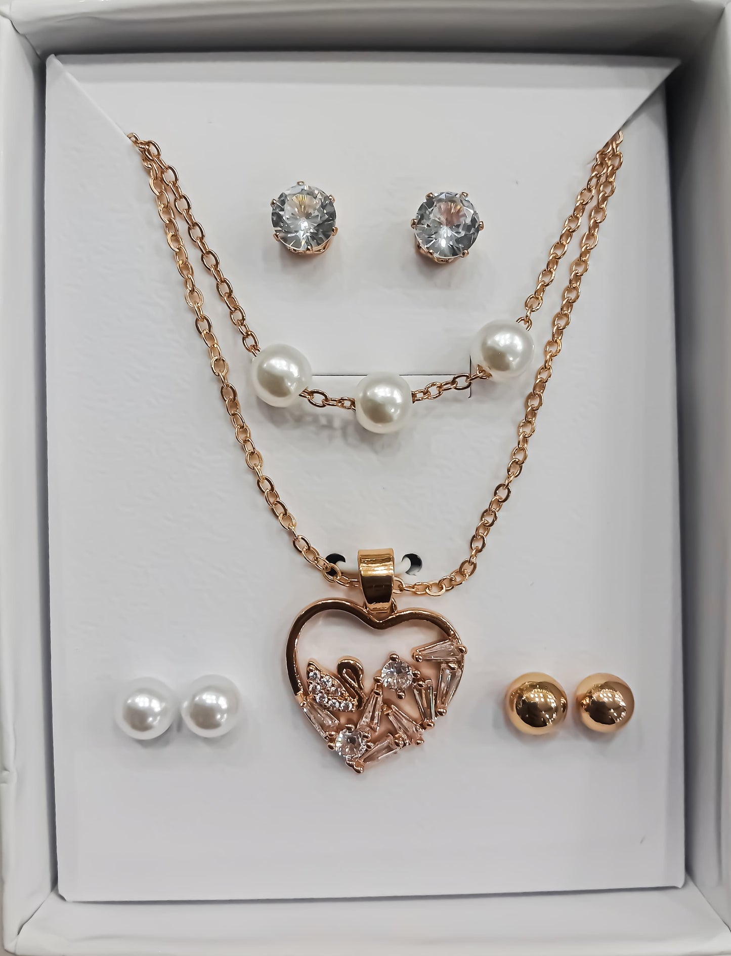 GOLDEN JEWELLERY SET